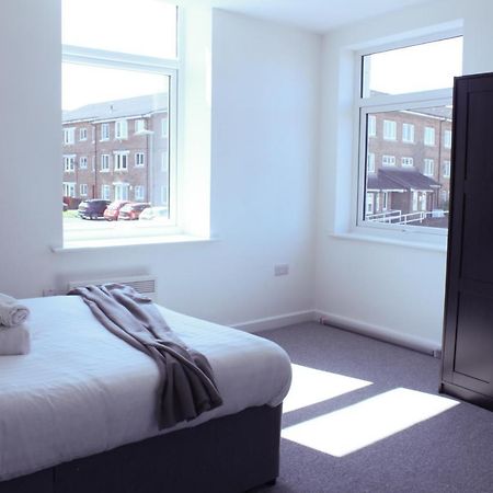 Stylish 1Br Apartment In The Heart Of Heywood Екстер'єр фото